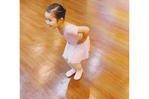 バレエ大好き4歳の女の子