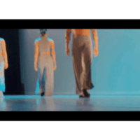 バレエとダンスの融合作品舞台発表の様子